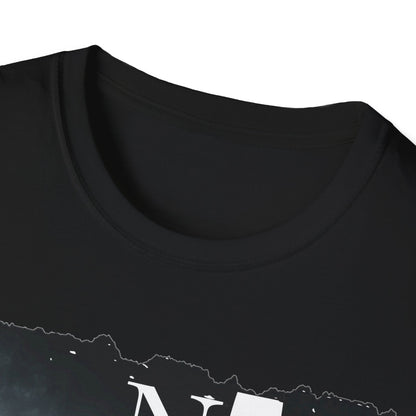 NEK - Laura No Esta - Men's Softstyle T-Shirt (Unisex)